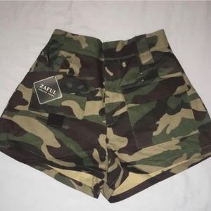 BNWT CARGO UTILITY SHORTS